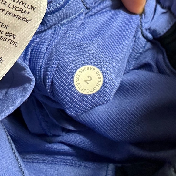 Lululemon Rare💕 Hotty Hot High-Rise Short 4" *Colour Block Size 2 - Picture 7 of 7